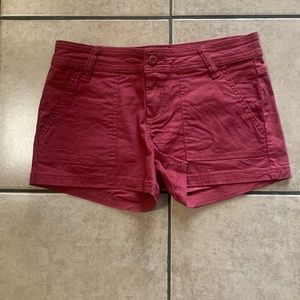 Have colors red, brown, white, dark gray, light gray, slate blue; 3” inseam